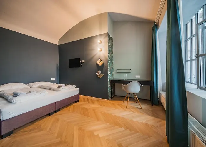Easy Flat City Living